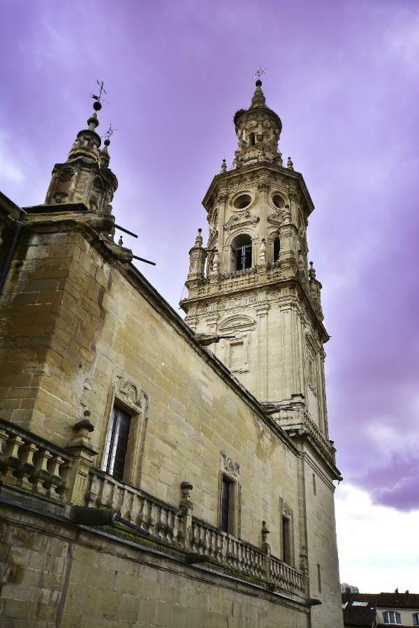 Casas Uva Plaza Mercado Logroño Esterno foto