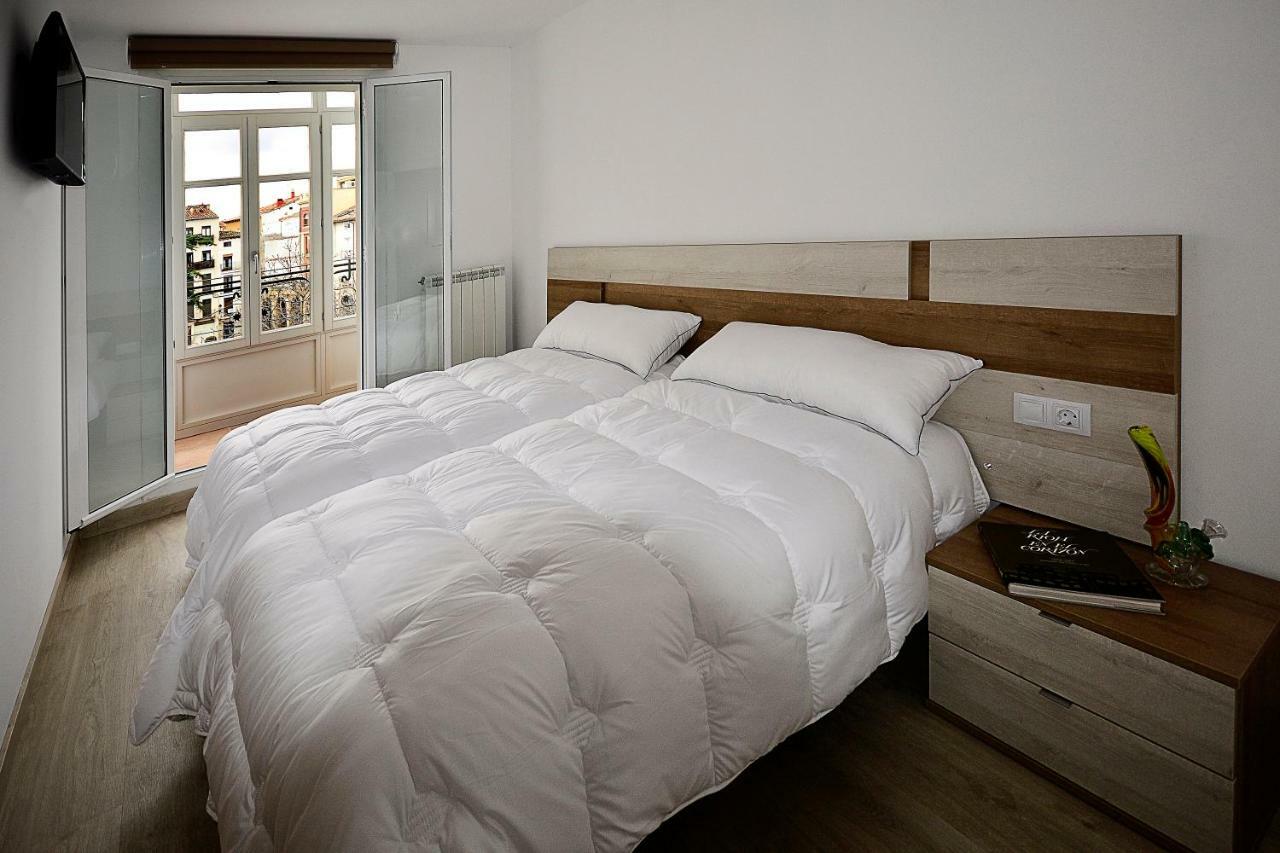 Casas Uva Plaza Mercado Logroño Esterno foto